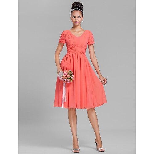 Sheath / Column Bridesmaid Dress V Neck Short Sleeve Vintage Inspired Knee Length Chiffon with Ruched / Draping 2022
Sheath / Column Bridesmaid Dress V Neck Short Sleeve Vintage Inspired Knee Length Chiffon with Ruched / Draping 2022