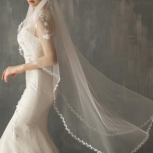 One-tier Classic Style / Lace Wedding Veil Fingertip Veils with Solid POLY / Lace
One-tier Classic Style / Lace Wedding Veil Fingertip Veils with Solid POLY / Lace