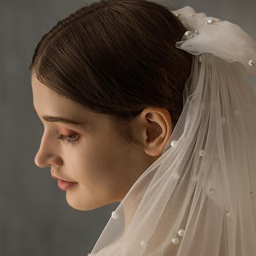 Two-tier Classic Style / Lace Wedding Veil Shoulder Veils with Solid / Pattern POLY / Lace
Two-tier Classic Style / Lace Wedding Veil Shoulder Veils with Solid / Pattern POLY / Lace