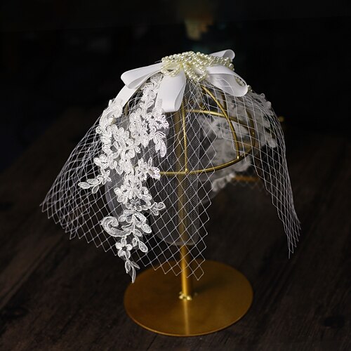 Quattro strati Compleanno / Di pizzo / Dolce Veli da sposa Velo corto (alle spalle) / Veli da gabbia con Perle false / Fiocco in satin Di pizzo / Tulle
Quattro strati Compleanno / Di pizzo / Dolce Veli da sposa Velo corto (alle spalle) / Veli da gabbia con Perle false / Fiocco in satin Di pizzo / Tulle
