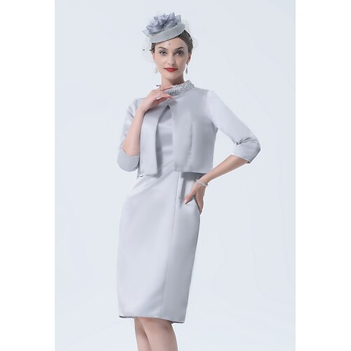 Sheath / Column Mother of the Bride Dress Vintage Plus Size Elegant High Neck Knee Length Satin 3/4 Length Sleeve with Crystals Appliques 2022
Sheath / Column Mother of the Bride Dress Vintage Plus Size Elegant High Neck Knee Length Satin 3/4 Length Sleeve with Crystals Appliques 2022