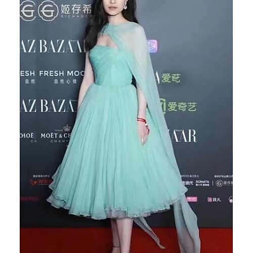 Ball Gown Cocktail Dresses Minimalist Dress Quinceanera Knee Length Sleeveless Strapless Tulle with Pleats 2022
Ball Gown Cocktail Dresses Minimalist Dress Quinceanera Knee Length Sleeveless Strapless Tulle with Pleats 2022