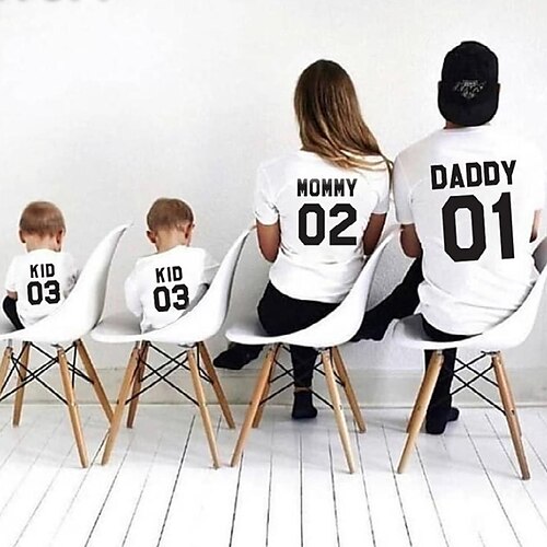 familie look t-shirt toppe bogstav dagligt print røde korte ærmer basis matchende outfits
familie look t-shirt toppe bogstav dagligt print røde korte ærmer basis matchende outfits
