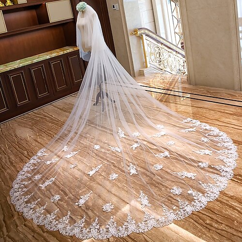 Two-tier Classic Style Wedding Veil Chapel Veils with Embroidery / Appliques 157.48 in (400cm) Tulle
Two-tier Classic Style Wedding Veil Chapel Veils with Embroidery / Appliques 157.48 in (400cm) Tulle