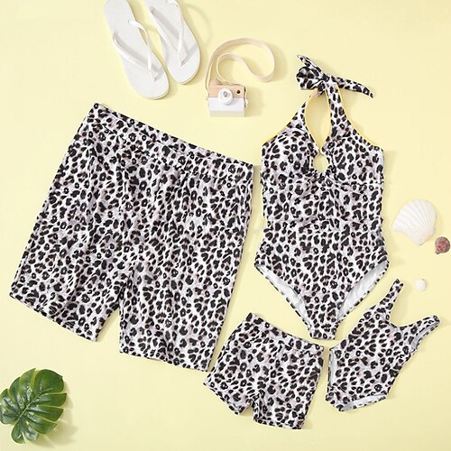 Family Look Swimsuit Leopard Print Gray Sleeveless Vacation Matching Outfits / Summer
Family Look Swimsuit Leopard Print Gray Sleeveless Vacation Matching Outfits / Summer
