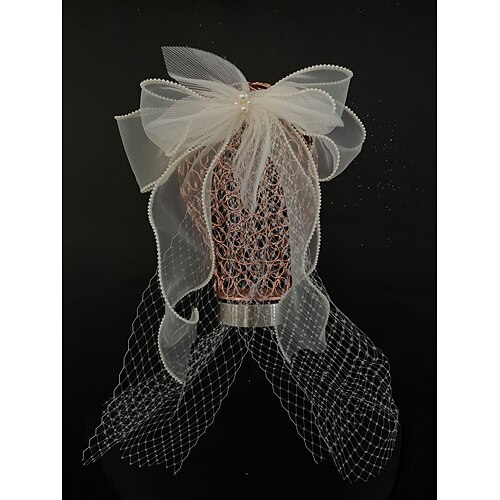 Fire-lags Fest / aften / Blomster / Bursdag Brudeslør Rouge Slør / Skulder Slør / Konfirmasjons-sjal med Perlearbeid / Trimmer 15.75 i (40cm) POLY / Organza
Fire-lags Fest / aften / Blomster / Bursdag Brudeslør Rouge Slør / Skulder Slør / Konfirmasjons-sjal med Perlearbeid / Trimmer 15.75 i (40cm) POLY / Organza