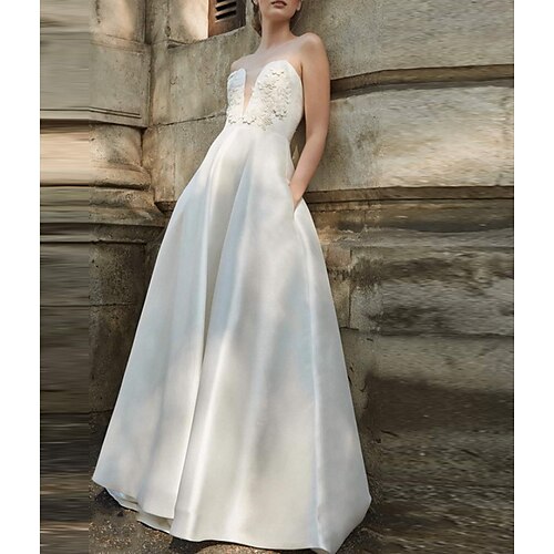 A-Line Wedding Dresses Strapless Court Train Lace Satin Sleeveless Romantic Sexy with Appliques 2022
A-Line Wedding Dresses Strapless Court Train Lace Satin Sleeveless Romantic Sexy with Appliques 2022