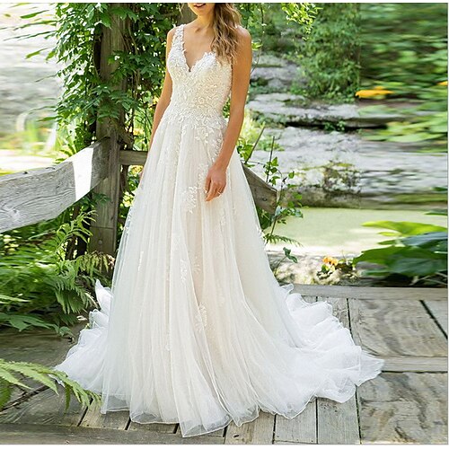 A-Line Wedding Dresses V Neck Court Train Lace Tulle Sleeveless Country Sexy with Appliques 2022
A-Line Wedding Dresses V Neck Court Train Lace Tulle Sleeveless Country Sexy with Appliques 2022