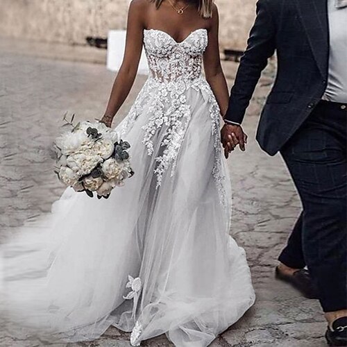 A-Line Wedding Dresses Strapless Sweep / Brush Train Lace Tulle Sleeveless Sexy with Embroidery Appliques 2022
A-Line Wedding Dresses Strapless Sweep / Brush Train Lace Tulle Sleeveless Sexy with Embroidery Appliques 2022