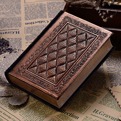 Lined Notebook Ruled B6 4.9×6.9 Inch Retro Aesthetic PU Hardcover Embossed 352 Pages Notebook for Office Traveler Student
Lined Notebook Ruled B6 4.9×6.9 Inch Retro Aesthetic PU Hardcover Embossed 352 Pages Notebook for Office Traveler Student