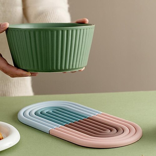 Porta-copos antiderrapante tapete de copo de bebida de silicone com isolamento térmico para bebidas evitar móveis e mesa
Porta-copos antiderrapante tapete de copo de bebida de silicone com isolamento térmico para bebidas evitar móveis e mesa