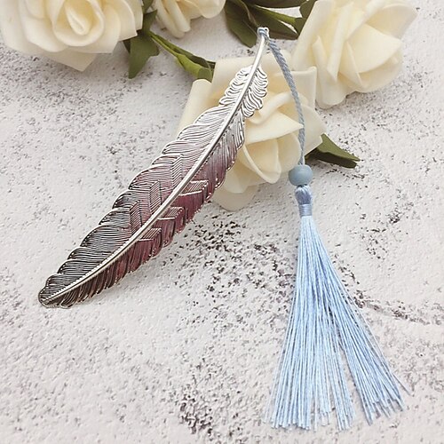 5 pcs Metal Bookmark Feather Creative Delicate Page Markers Metal Retro Bookmark for Student Women Gifts 11.52.3 inch
5 pcs Metal Bookmark Feather Creative Delicate Page Markers Metal Retro Bookmark for Student Women Gifts 11.52.3 inch
