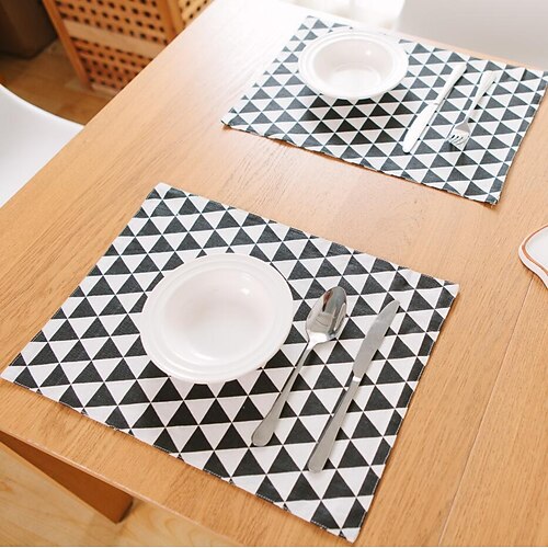 Dining Table Placemats Set of 4 Heat Resistant Non-Slip Dining Table Place Mats for Holiday Banque Kitchen Table Decor
Dining Table Placemats Set of 4 Heat Resistant Non-Slip Dining Table Place Mats for Holiday Banque Kitchen Table Decor