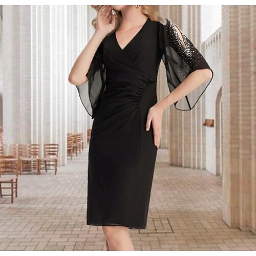 Sheath / Column Mother of the Bride Dress Elegant V Neck Knee Length Chiffon Half Sleeve with Beading Sequin Side-Draped 2022
Sheath / Column Mother of the Bride Dress Elegant V Neck Knee Length Chiffon Half Sleeve with Beading Sequin Side-Draped 2022