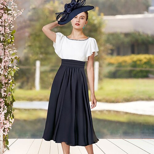 A-Line Mother of the Bride Dress Vintage Elegant Jewel Neck Floor Length Chiffon Short Sleeve with Pleats Ruched Beading 2022
A-Line Mother of the Bride Dress Vintage Elegant Jewel Neck Floor Length Chiffon Short Sleeve with Pleats Ruched Beading 2022
