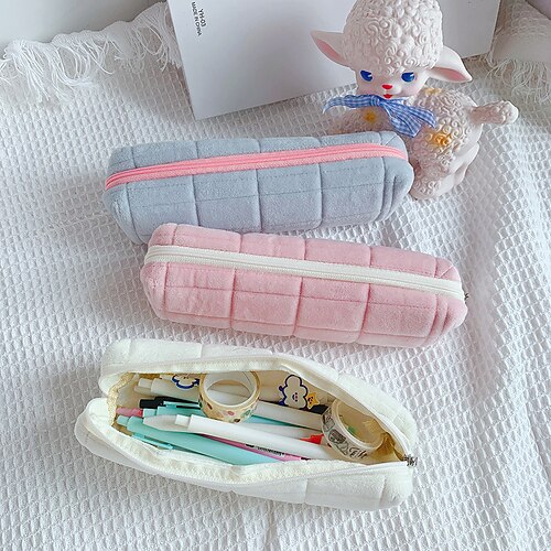pillow pillow bag pencil bag pillow pillow bag pencil bag japanese high-value large-capacity student storage stationery box small red book with the same style 
pillow pillow bag pencil bag pillow pillow bag pencil bag japanese high-value large-capacity student storage stationery box small red book with the same style