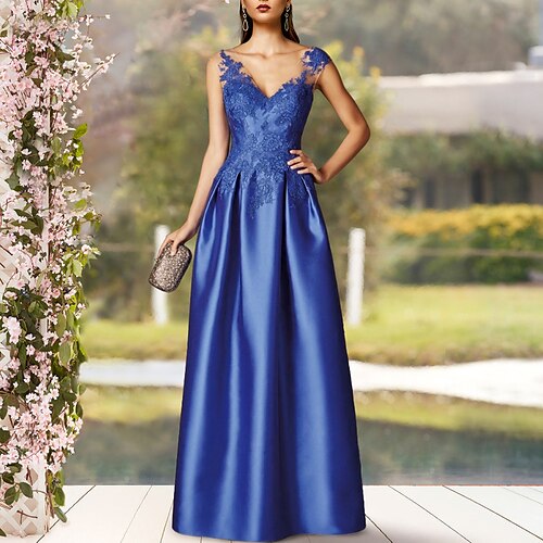 A-Line Mother of the Bride Dress Elegant V Neck Floor Length Satin Lace Sleeveless with Appliques 2022
A-Line Mother of the Bride Dress Elegant V Neck Floor Length Satin Lace Sleeveless with Appliques 2022