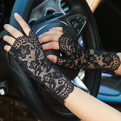 Women's Lace Gloves Wedding Party Evening Gift Polyester Simple Bridal Gloves Sexy 1 Pair
Women's Lace Gloves Wedding Party Evening Gift Polyester Simple Bridal Gloves Sexy 1 Pair