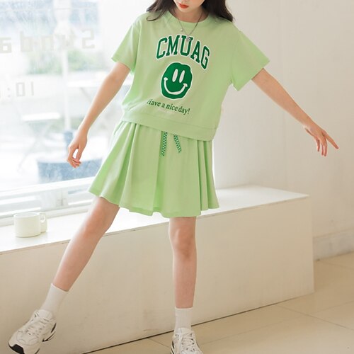 Kids Girls' T-shirt Skirt Clothing Set 2 Pieces Short Sleeve Green Letter Crewneck Pleated Street Outdoor Active Daily Regular 4-12 Years
Kids Girls' T-shirt Skirt Clothing Set 2 Pieces Short Sleeve Green Letter Crewneck Pleated Street Outdoor Active Daily Regular 4-12 Years