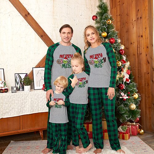 Christmas Pajamas Family Set Ugly Leopard Plaid Letter Daily Patchwork Gray Long Sleeve Mom Dad and Me Daily Matching Outfits Spring Fall Casual Print
Christmas Pajamas Family Set Ugly Leopard Plaid Letter Daily Patchwork Gray Long Sleeve Mom Dad and Me Daily Matching Outfits Spring Fall Casual Print