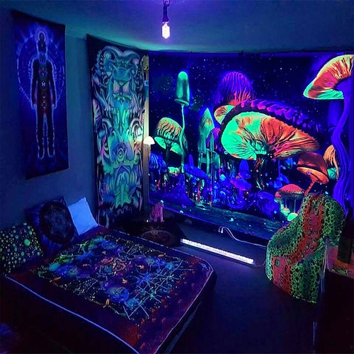 

Blacklight UV Reactive Fluorescent Tapestry Game Galaxy Mushroom Green Plant Psychedelic Luminous Background Cloth Dormitory Decoration Hanging Cloth