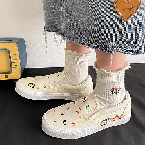 2022 spring and summer literary girl retro small painter small flower embroidery beige slip-on canvas shoes college wind sneakers
2022 spring and summer literary girl retro small painter small flower embroidery beige slip-on canvas shoes college wind sneakers