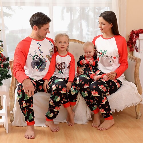 Christmas Pajamas Family Set Ugly Bear Christmas pattern Home White Long Sleeve Mom Dad and Me Daily Matching Outfits
Christmas Pajamas Family Set Ugly Bear Christmas pattern Home White Long Sleeve Mom Dad and Me Daily Matching Outfits