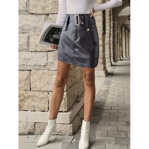 Femme Jupe Au dessus du genou Similicuir Noir Jupes Automne hiver Rivet Ceinture Incluse Mode Vacances Casual Quotidien S M L
Femme Jupe Au dessus du genou Similicuir Noir Jupes Automne hiver Rivet Ceinture Incluse Mode Vacances Casual Quotidien S M L