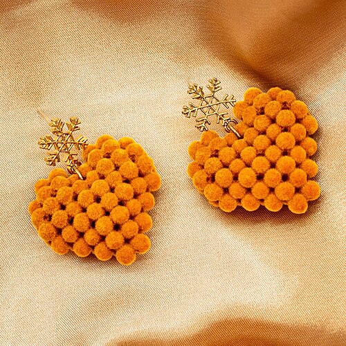 1 Pair Drop Earrings Earrings For Women's Christmas Gift Festival Resin Heart Holiday Fashion Birthday
1 Pair Drop Earrings Earrings For Women's Christmas Gift Festival Resin Heart Holiday Fashion Birthday