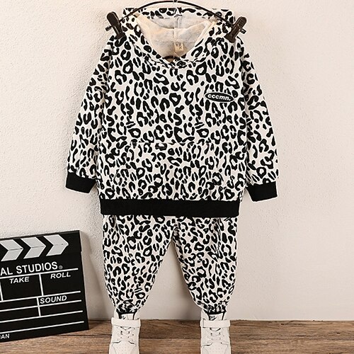 2 Pieces Kids Boys Hoodie & Pants Clothing Set Outfit Leopard Long Sleeve Cotton Set Outdoor Fashion Casual Winter Fall 3-7 Years Black Yellow
2 Pieces Kids Boys Hoodie & Pants Clothing Set Outfit Leopard Long Sleeve Cotton Set Outdoor Fashion Casual Winter Fall 3-7 Years Black Yellow
