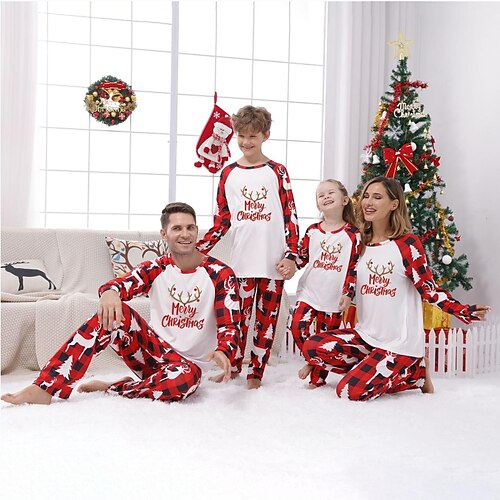 Christmas Pajamas Family Letter Santa Claus Christmas Tree Home Crewneck Silver Green Black Long Sleeve Basic Matching Outfits
Christmas Pajamas Family Letter Santa Claus Christmas Tree Home Crewneck Silver Green Black Long Sleeve Basic Matching Outfits