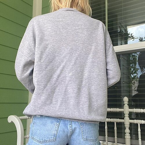 Small Jacket Spring Butterfly Print Round Neck Sweater Long-Sleeved T-Shirt European And American Spring Loose And Thin Hot Girl Top
Small Jacket Spring Butterfly Print Round Neck Sweater Long-Sleeved T-Shirt European And American Spring Loose And Thin Hot Girl Top