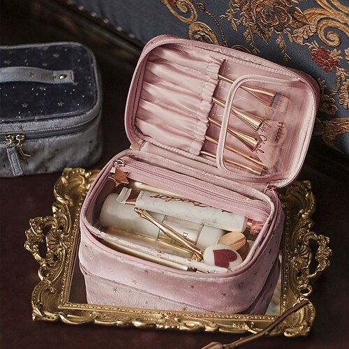 Simple And Large Capacity Ins Wind Cosmetic Bag Velvet Compartment Portable Wash Bag Storage Bag Portable Cosmetics
Simple And Large Capacity Ins Wind Cosmetic Bag Velvet Compartment Portable Wash Bag Storage Bag Portable Cosmetics