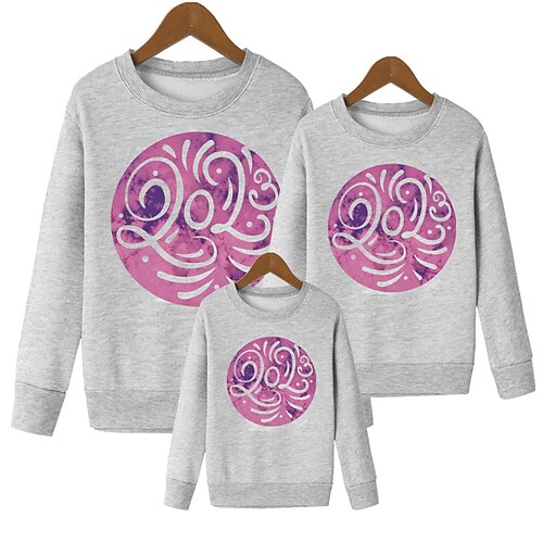 Familie udseende Nytår Sweatshirt Grafisk Afslappet Sort Rød Grå Langærmet Daglig Matchende outfits
Familie udseende Nytår Sweatshirt Grafisk Afslappet Sort Rød Grå Langærmet Daglig Matchende outfits