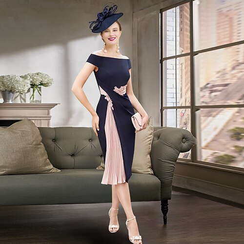 Todelt Kjole til brudens mor Bryllupsgjest Elegant Besmykket Knelengde Stretchstoff 3/4 ermer med Plissert Appliqué 2023
Todelt Kjole til brudens mor Bryllupsgjest Elegant Besmykket Knelengde Stretchstoff 3/4 ermer med Plissert Appliqué 2023