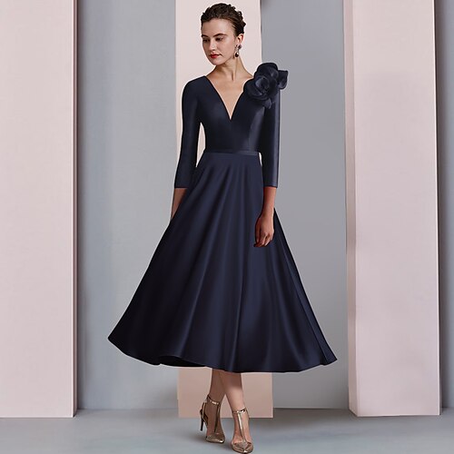 Linea-A Abito da cerimonia per signora Invitati del matrimonio Elegante A V Lunghezza tè Raso Manica a 3/4 con A pieghe Floreale 2023
Linea-A Abito da cerimonia per signora Invitati del matrimonio Elegante A V Lunghezza tè Raso Manica a 3/4 con A pieghe Floreale 2023