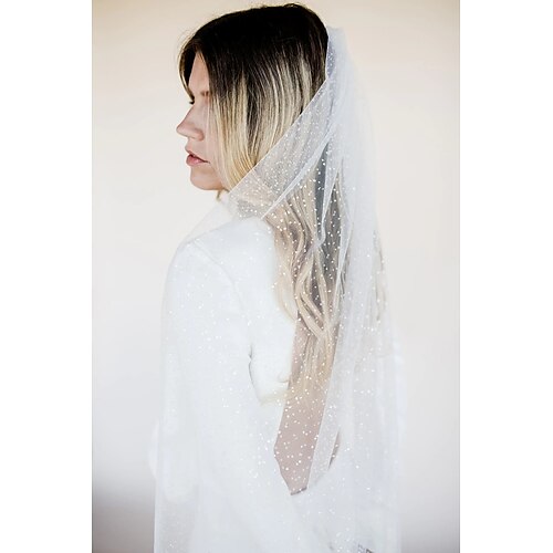 1 strato Semplice / Classico Veli da sposa Velo lungo (a terra) con Colore Puro Tulle
1 strato Semplice / Classico Veli da sposa Velo lungo (a terra) con Colore Puro Tulle