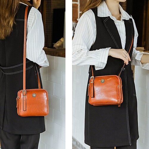 Dame Crossbody-veske Skulderveske Ransel Sendebud Vesker PU lær Daglig Ferie Glidelås Justerbare Vanntett Lettvekt Ruter Svart Rød Brun
Dame Crossbody-veske Skulderveske Ransel Sendebud Vesker PU lær Daglig Ferie Glidelås Justerbare Vanntett Lettvekt Ruter Svart Rød Brun