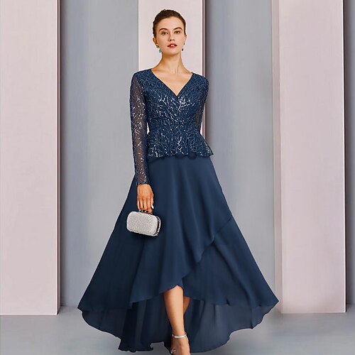 Linjeform Kjole til brudens mor Bryllupsgjest Elegant Glitrende V-hals Asymmetrisk Chiffon Blonder Paljetter Langermet med Plissert 2023
Linjeform Kjole til brudens mor Bryllupsgjest Elegant Glitrende V-hals Asymmetrisk Chiffon Blonder Paljetter Langermet med Plissert 2023