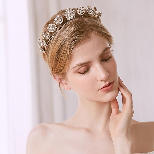 Diademi della corona Lega Matrimonio Compleanno Nuziale Da principessa Con Dettagli con cristalli Copricapo Copricapo
Diademi della corona Lega Matrimonio Compleanno Nuziale Da principessa Con Dettagli con cristalli Copricapo Copricapo