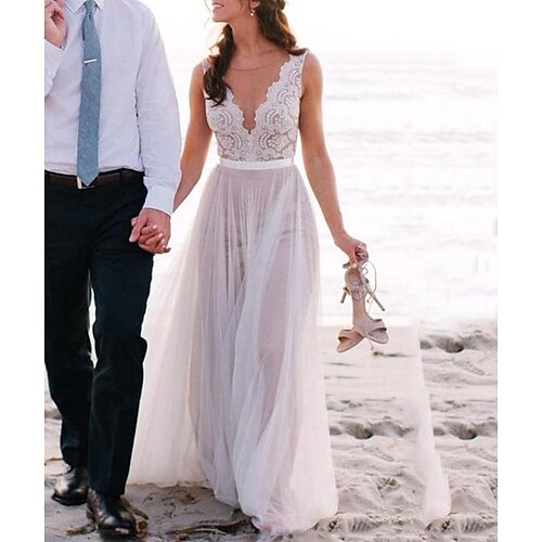 Spiaggia / Destinazione Boho Abiti da sposa Strascico a terra Linea-A Senza maniche A V Raso Con Con applique Tinta unita 2023 Abiti da sposa
Spiaggia / Destinazione Boho Abiti da sposa Strascico a terra Linea-A Senza maniche A V Raso Con Con applique Tinta unita 2023 Abiti da sposa
