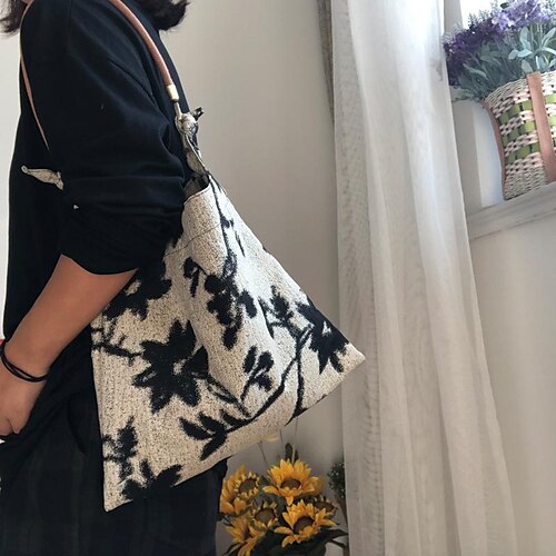 Dame Poseveske polyester Fest Daglig Blomst Pustende Holdbar Fargeblokk enkelt lærtau Utslettet jacquard (veske under armene) Utslettet jacquard (kosmetikkveske)
Dame Poseveske polyester Fest Daglig Blomst Pustende Holdbar Fargeblokk enkelt lærtau Utslettet jacquard (veske under armene) Utslettet jacquard (kosmetikkveske)