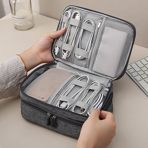 nova bolsa digital de camada dupla multifuncional de viagem bolsa de armazenamento criativa fone de ouvido catiônico bolsa de câmera eletrônica portátil
nova bolsa digital de camada dupla multifuncional de viagem bolsa de armazenamento criativa fone de ouvido catiônico bolsa de câmera eletrônica portátil