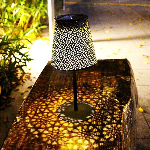 lanterne de voie solaire lumière de jardin extérieure lanternes led en métal étanche lampe de bureau solaire avec design évidé pour lumières décoratives de jardin de cour 1x
lanterne de voie solaire lumière de jardin extérieure lanternes led en métal étanche lampe de bureau solaire avec design évidé pour lumières décoratives de jardin de cour 1x