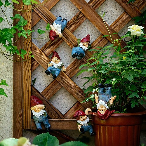 6 pezzi di statuette di gnomi appesi in resina vaso di fiori e vaso abbraccio statue di gnomi da giardino decorazione del bordo del terrario fioriera in miniatura ornamenti per appendiabiti per giardino, cortile, balcone
6 pezzi di statuette di gnomi appesi in resina vaso di fiori e vaso abbraccio statue di gnomi da giardino decorazione del bordo del terrario fioriera in miniatura ornamenti per appendiabiti per giardino, cortile, balcone