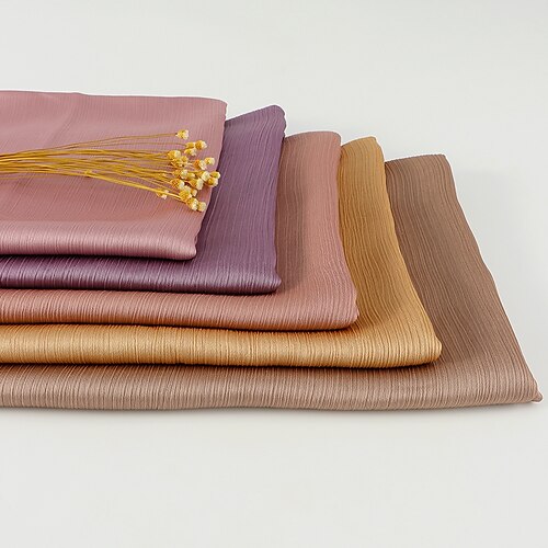 sommer mote hijab sjal for muslimske kvinner naturlig rynke vanlig turban crepe pustende langt skjerf 180x75cm
sommer mote hijab sjal for muslimske kvinner naturlig rynke vanlig turban crepe pustende langt skjerf 180x75cm