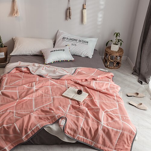 Nouvelle mode coton doux et confortable impression active couette en tissu de coton à six couches
Nouvelle mode coton doux et confortable impression active couette en tissu de coton à six couches