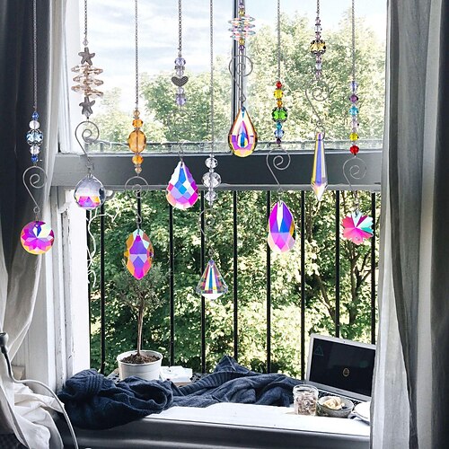9 pièces pendentifs décoratifs, carillons éoliens en cristal domestiques suspendus artware pour le balcon du salon
9 pièces pendentifs décoratifs, carillons éoliens en cristal domestiques suspendus artware pour le balcon du salon