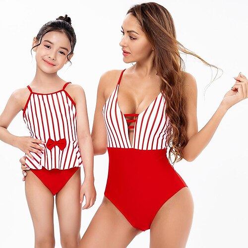 1 pcs Badetøj Bikini Badedragter Retro / vintage 1950'erne Dame Stribet polyester Rød Badetøj i ét stykke
1 pcs Badetøj Bikini Badedragter Retro / vintage 1950'erne Dame Stribet polyester Rød Badetøj i ét stykke