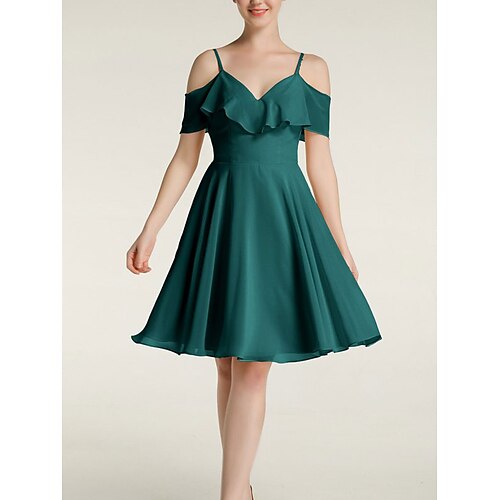 A-linje Brudepigekjole V-hals Kortærmet Elegant Knælang Chiffon med Draperet / Drapering 2022
A-linje Brudepigekjole V-hals Kortærmet Elegant Knælang Chiffon med Draperet / Drapering 2022
